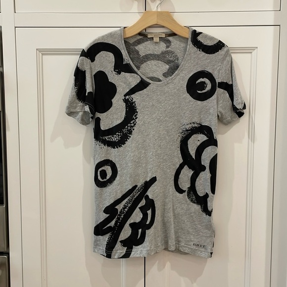 Burberry Brit Gray and Black Floral Contemporary Design Top—BEAUTIFUL!! NEW! S - Picture 1 of 9